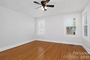 912 S York St, Gastonia, NC 28052 - Photo 5