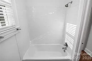 912 S York St, Gastonia, NC 28052 - Photo 17
