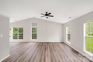 1828 Sugar Hollow Dr, Charlotte, NC 28214 - Photo 3