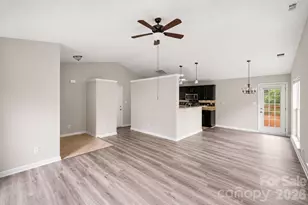 1828 Sugar Hollow Dr, Charlotte, NC 28214 - Photo 11