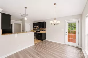 1828 Sugar Hollow Dr, Charlotte, NC 28214 - Photo 15