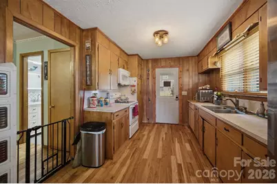 1082 Maple Street, Granite Falls, NC 28630 - Photo 13