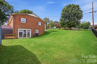 1082 Maple Street, Granite Falls, NC 28630 - Photo 3