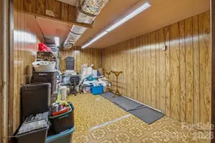 1082 Maple St, Granite Falls, NC 28630 - Photo 21