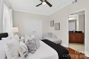 300 W 5th St, Charlotte, NC 28202 - Photo 21