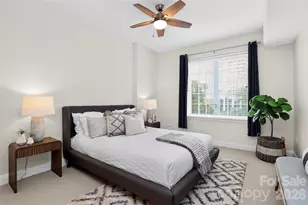 300 W 5th St, Charlotte, NC 28202 - Photo 27