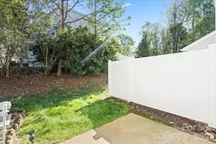 8453 Big Creek Ct, Charlotte, NC 28105 - Photo 31