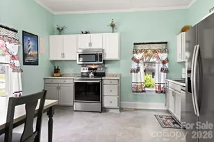 108 Richland St, Clover, SC 29710 - Photo 5