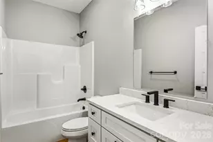 334 Woodland Dr, Hendersonville, NC 28792 - Photo 15