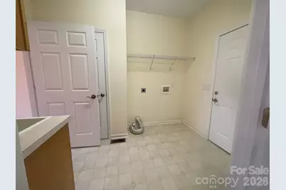 513 26th Avenue NE, Hickory, NC 28601 - Photo 25