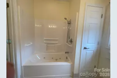 513 26th Avenue NE, Hickory, NC 28601 - Photo 23