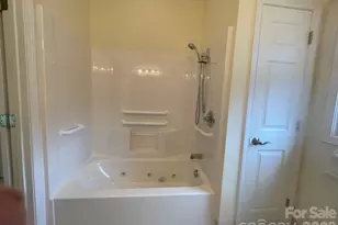 513 26th Ave NE, Hickory, NC 28601 - Photo 23