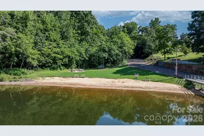 5562 Clearlake Drive, Hickory, NC 28601 - Photo 37