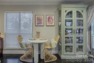 2506 Cranbrook Ln, Charlotte, NC 28207 - Photo 9