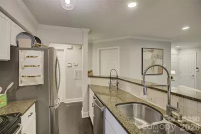 2506 Cranbrook Lane, Charlotte, NC 28207 - Photo 19