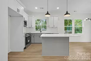 206/208 W Todd Ln, Charlotte, NC 28208 - Photo 7