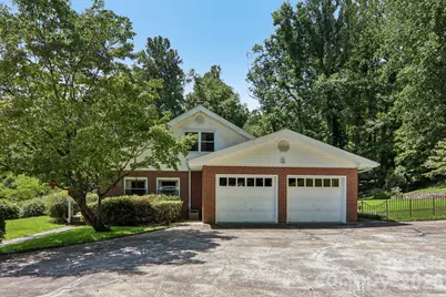 1404 Valmont Drive, Hendersonville, NC 28791 - Photo 3