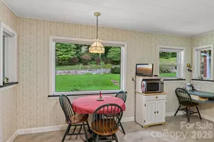 1404 Valmont Dr, Hendersonville, NC 28791 - Photo 21