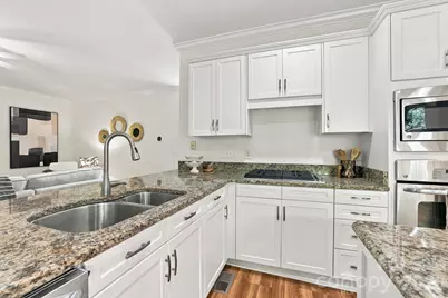 410 Whitefriars Lane, Matthews, NC 28105 - Photo 13