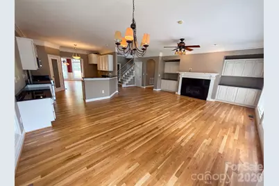 9721 Arlington Oaks Drive, Charlotte, NC 28227 - Photo 3
