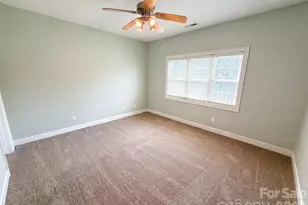 9721 Arlington Oaks Dr, Charlotte, NC 28227 - Photo 9