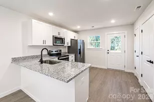 105-107 8th Ave Dr SE, Hickory, NC 28601 - Photo 3