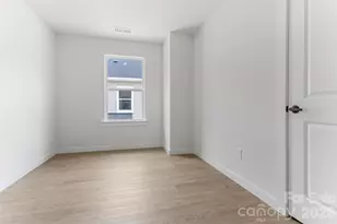 105-107 8th Ave Dr SE, Hickory, NC 28601 - Photo 11
