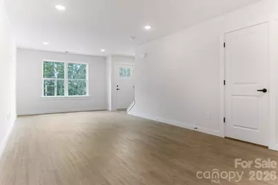 105-107 8th Avenue Drive SE #1, Hickory, NC 28601 - Photo 5