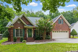 5385 Apple Glen Dr, Harrisburg, NC 28075 - Photo 1