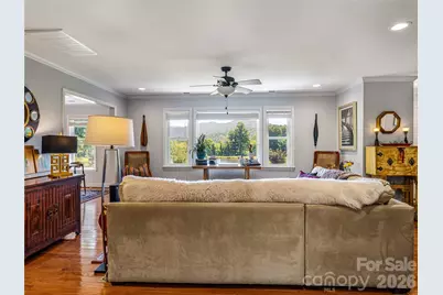 13 Ashley Road, Asheville, NC 28805 - Photo 5
