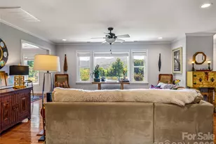 13 Ashley Rd, Asheville, NC 28805 - Photo 5