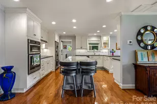 13 Ashley Rd, Asheville, NC 28805 - Photo 11