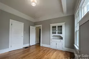 303 Bouchelle St, Morganton, NC 28655 - Photo 7
