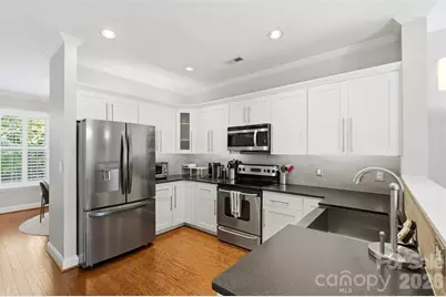 312 Park Square Place, Matthews, NC 28105 - Photo 9