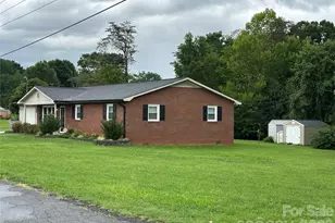 1807 Forest Hills Park SW, Lenoir, NC 28645 - Photo 35