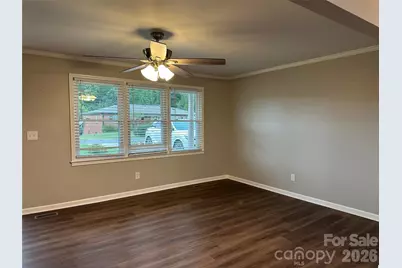 1807 Forest Hills Park SW, Lenoir, NC 28645 - Photo 9