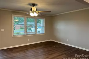 1807 Forest Hills Park SW, Lenoir, NC 28645 - Photo 9
