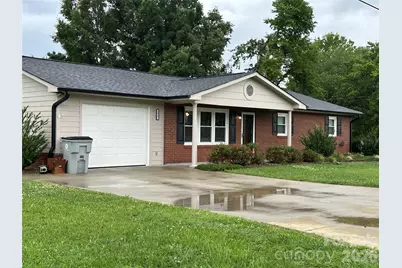 1807 Forest Hills Park SW, Lenoir, NC 28645 - Photo 1