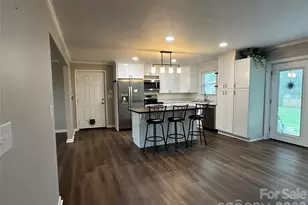 1807 Forest Hills Park SW, Lenoir, NC 28645 - Photo 7