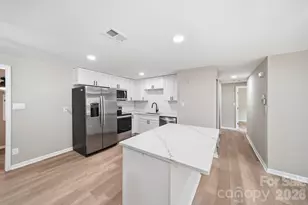 8114 Holly Hill Rd, Charlotte, NC 28227 - Photo 3