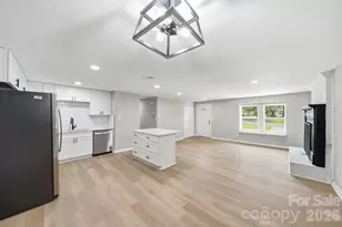 8114 Holly Hill Rd, Charlotte, NC 28227 - Photo 5