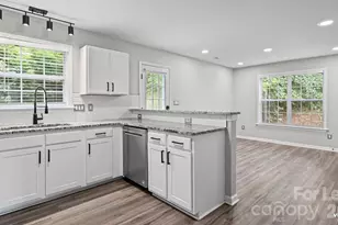 3320 Whitebridge Ln, Charlotte, NC 28262 - Photo 9