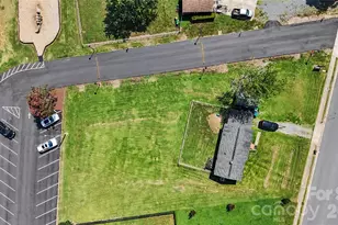 907 Lakeview Dr, Pineville, NC 28134 - Photo 17