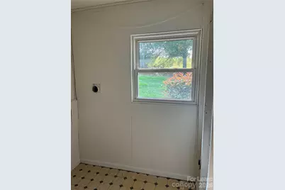 2334 Senior Drive, Charlotte, NC 28216 - Photo 25