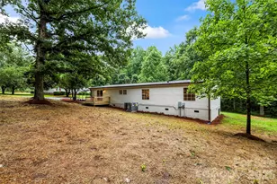 183 Jessica Ln, Forest City, NC 28043 - Photo 3