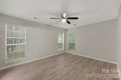 8722 Woodhill Manor Court, Charlotte, NC 28215 - Photo 9