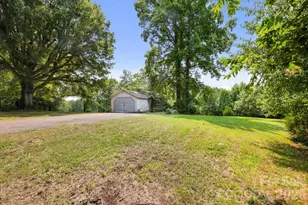 1751 W Nc 10 Hwy, Newton, NC 28658 - Photo 5