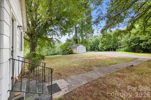 1751 W Nc 10 Hwy, Newton, NC 28658 - Photo 27