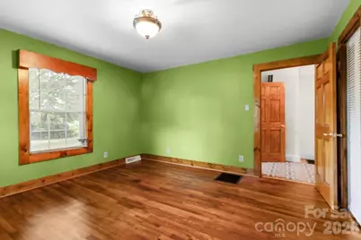 1751 W Nc 10 Highway, Newton, NC 28658 - Photo 23