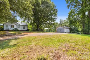 1751 W Nc 10 Hwy, Newton, NC 28658 - Photo 3